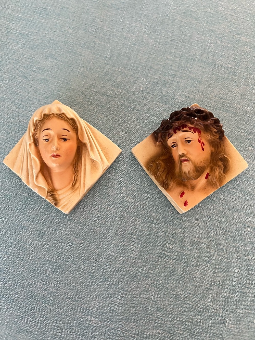 Vintage 3” Jesus and Mary chalk ware wall plaques